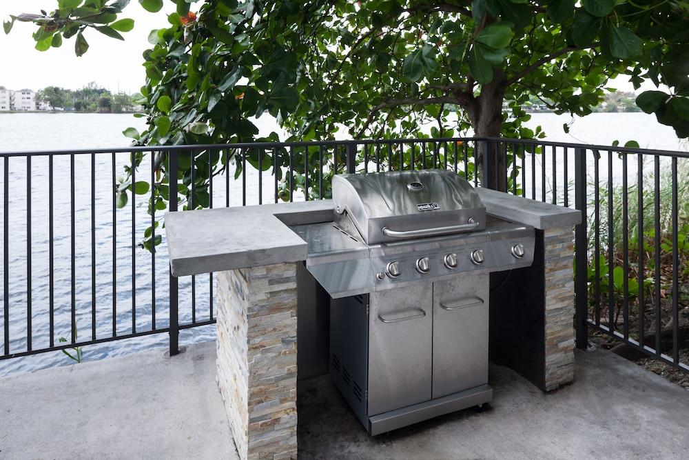 Homewood Suites Miami Airport/Blue Lagoon מראה חיצוני תמונה