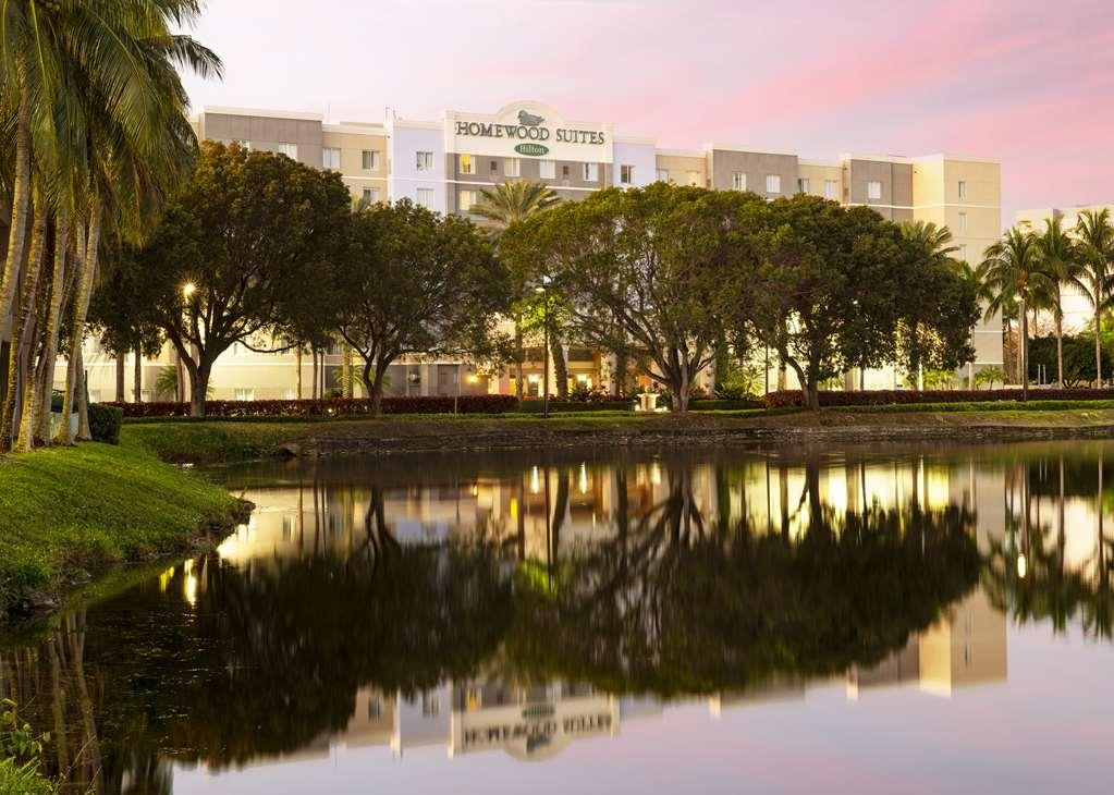 Homewood Suites Miami Airport/Blue Lagoon מראה חיצוני תמונה